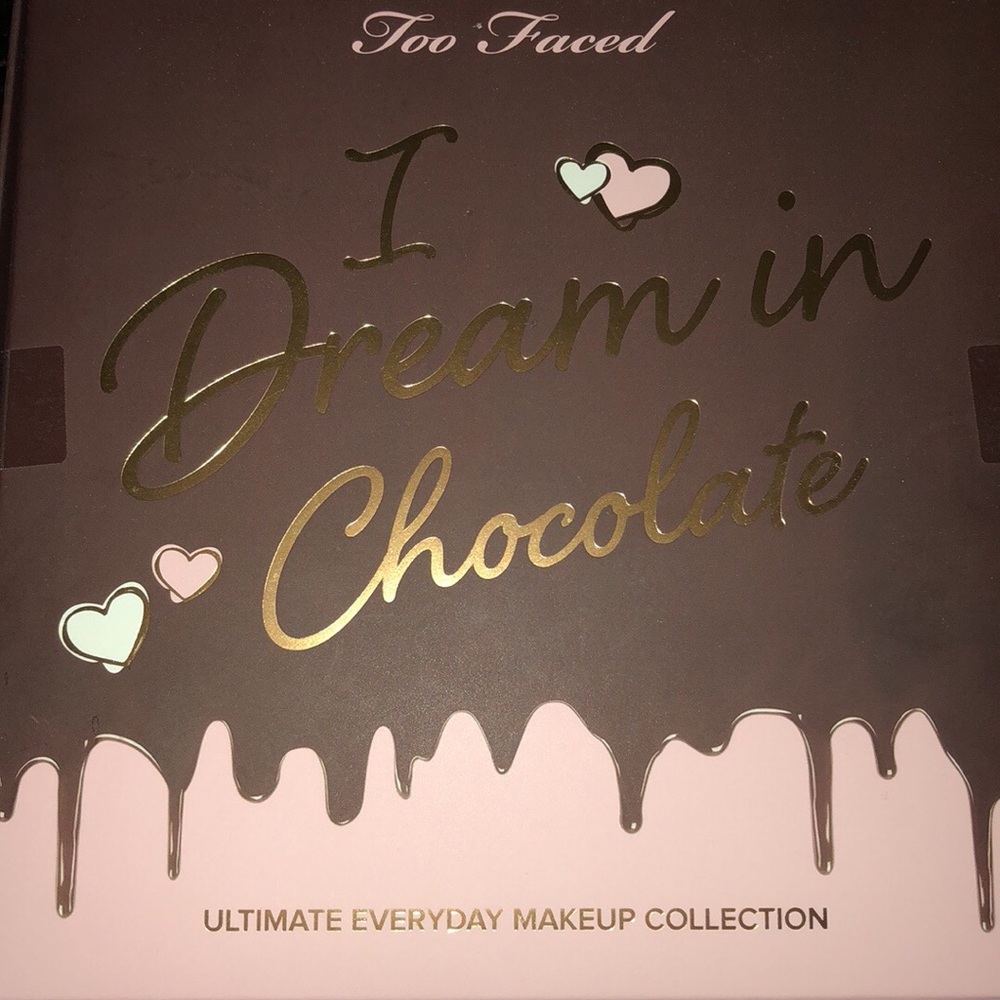 Too Faced I Dream in Chocolate makeup collection - Picture 2 of 4